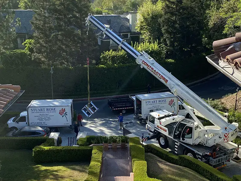 Rooftop HVAC Installation in Commercial Building